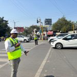 ट्रैफिक प्रहरी अभियान में शामिल होकर डॉ. अर्पण जैन ने जागरूकता में दिया योगदान